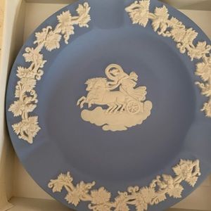 Wedgewood collector ashtray. Jasper blue